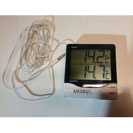 A Delta Ohm HD 9214 2